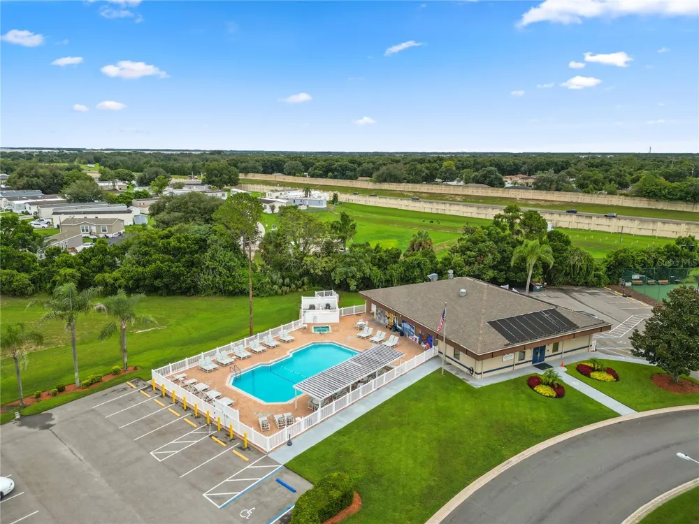 1120 PARAKEET TRAIL Lakeland, FL 33809