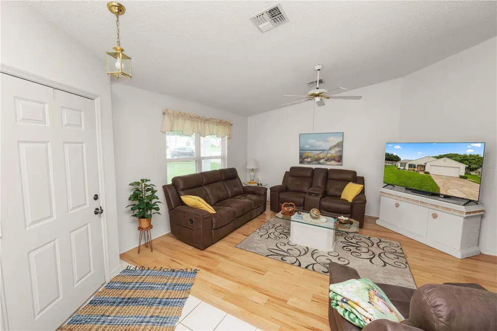 1120 PARAKEET TRAIL Lakeland, FL 33809