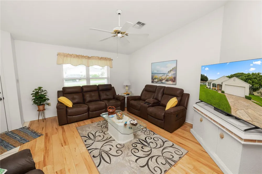 1120 PARAKEET TRAIL Lakeland, FL 33809