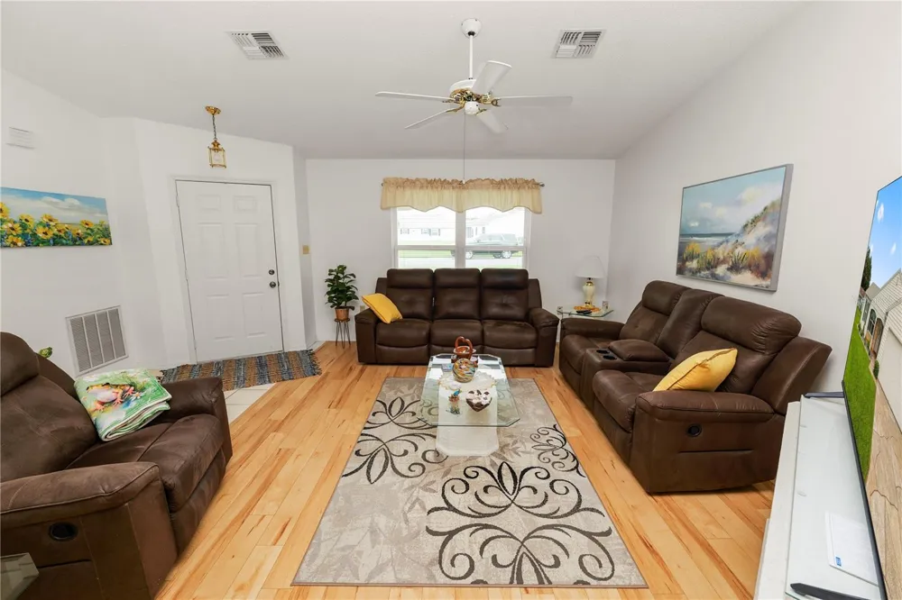 1120 PARAKEET TRAIL Lakeland, FL 33809