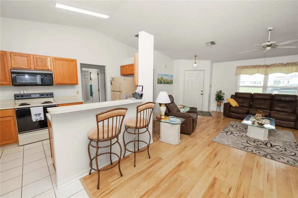 1120 PARAKEET TRAIL Lakeland, FL 33809