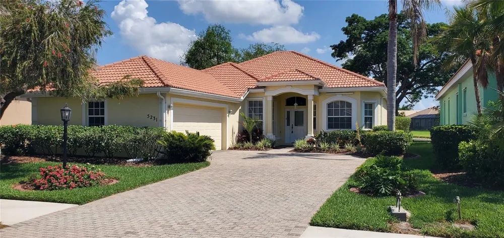 5231 HIGHBURY CIRCLE Sarasota, FL 34238