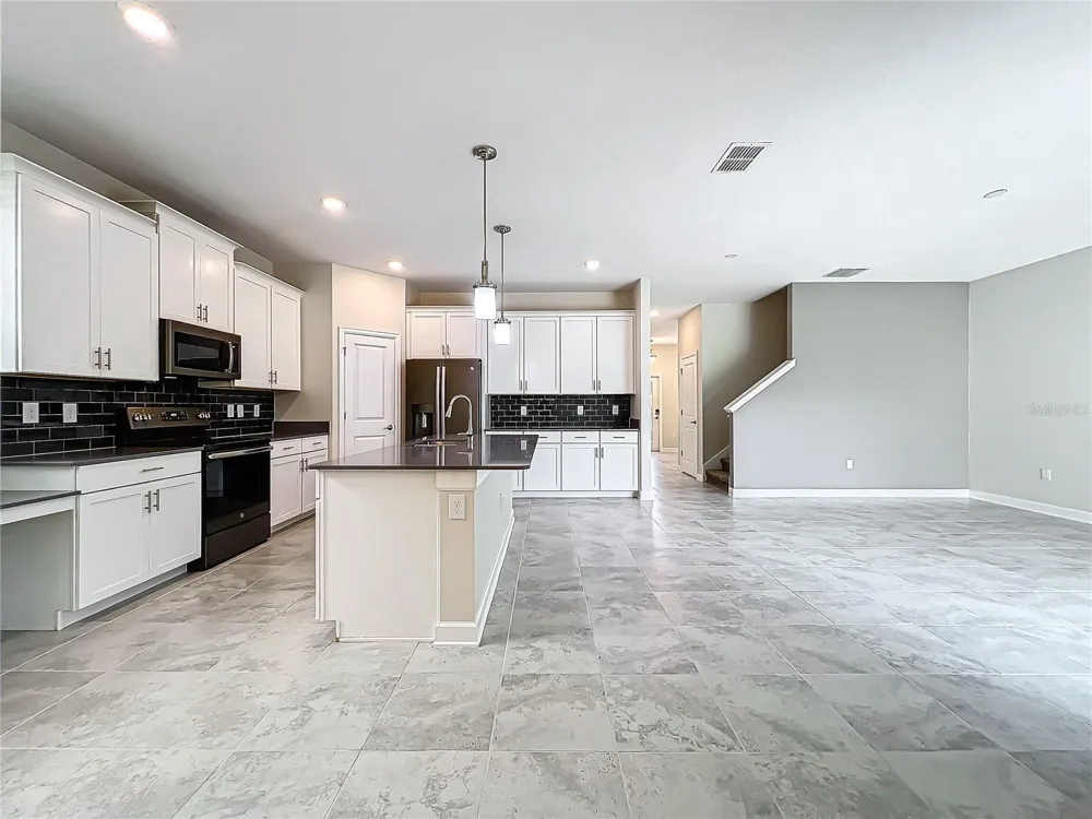 11974 HOMETOWN PLACE Orlando, FL 32832