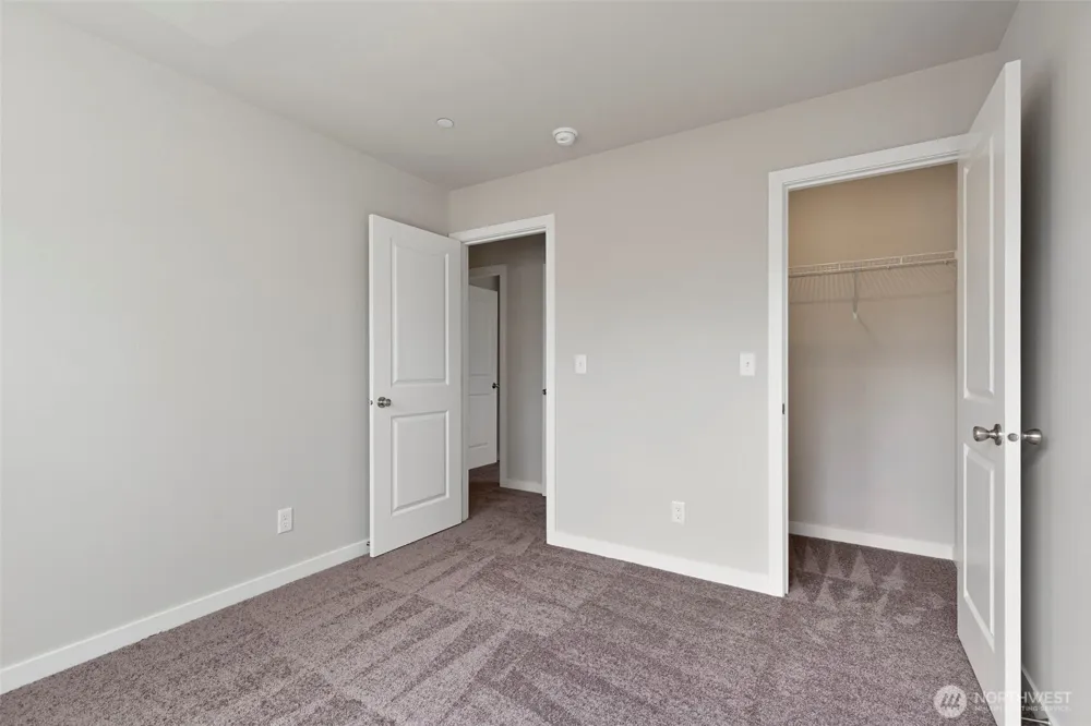 1221 E 53rd Street Tacoma, WA 98404