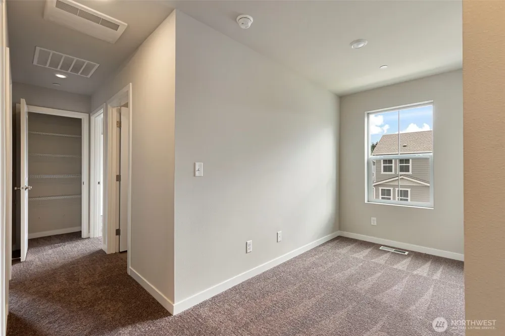 1221 E 53rd Street Tacoma, WA 98404