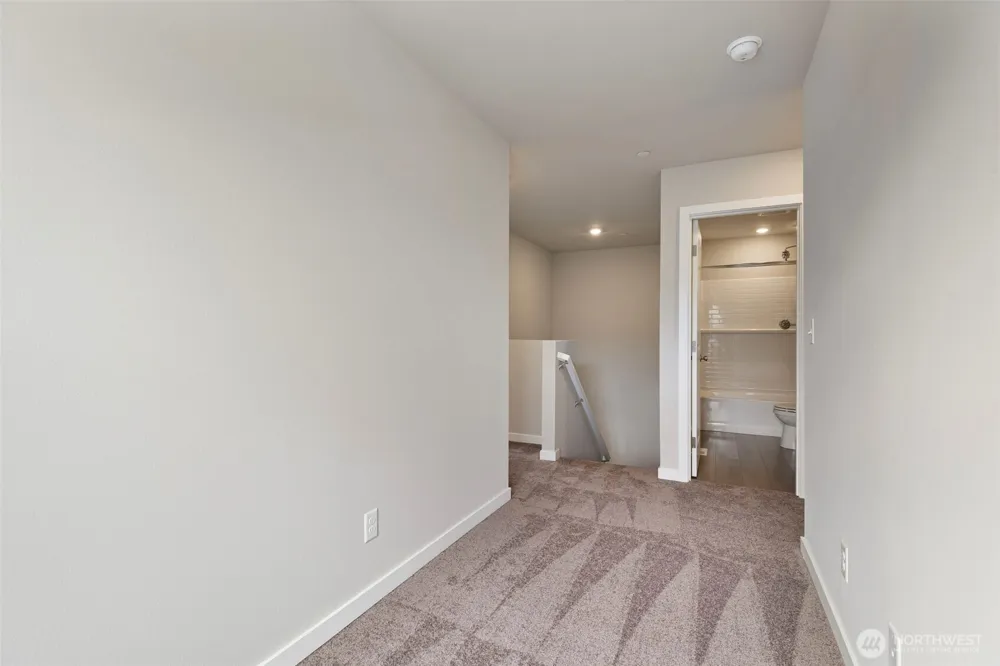 1221 E 53rd Street Tacoma, WA 98404