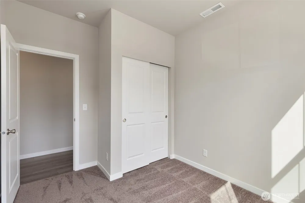 1221 E 53rd Street Tacoma, WA 98404