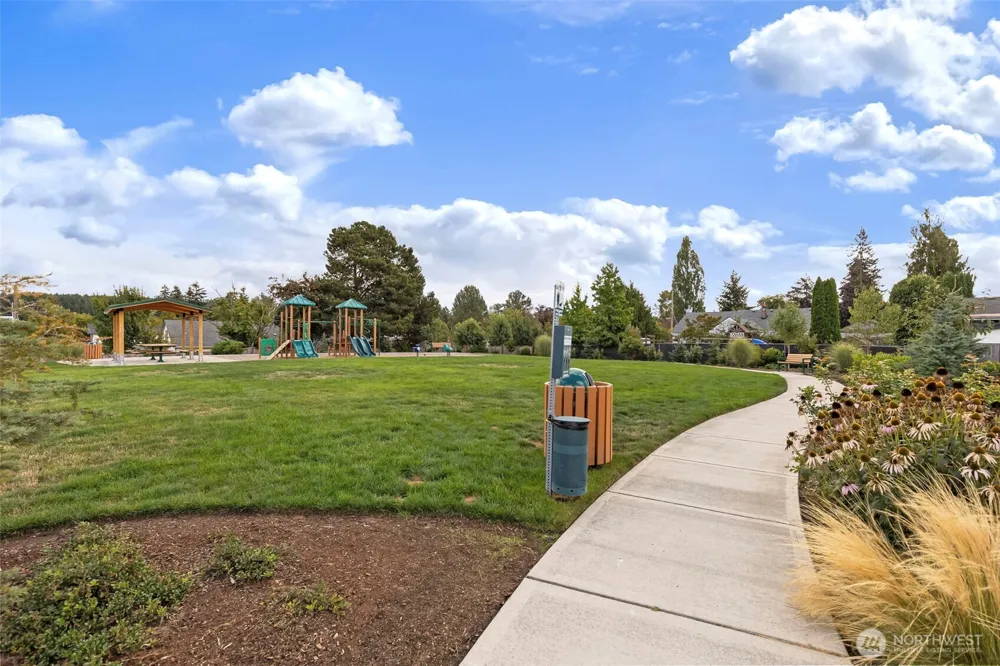 1221 E 53rd Street Tacoma, WA 98404