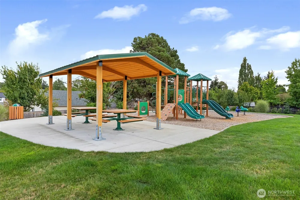 1221 E 53rd Street Tacoma, WA 98404