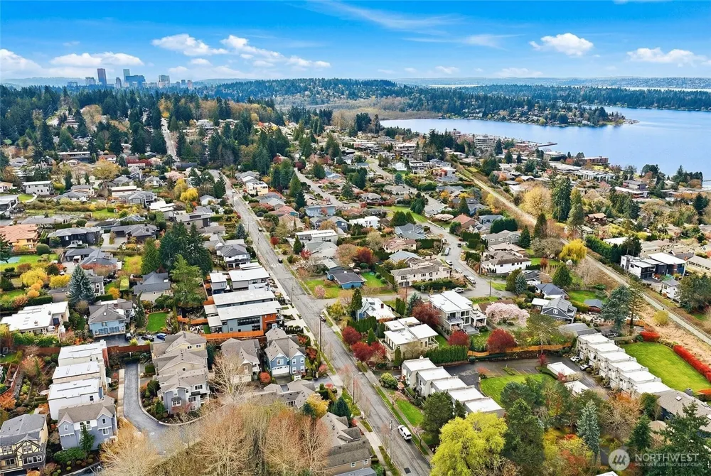 6527 106th Avenue NE #10 Kirkland, WA 98033