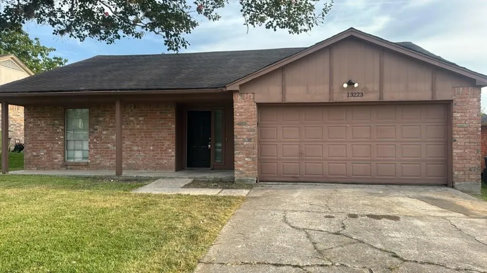 13223 Lake Breeze Lane Willis, TX 77318