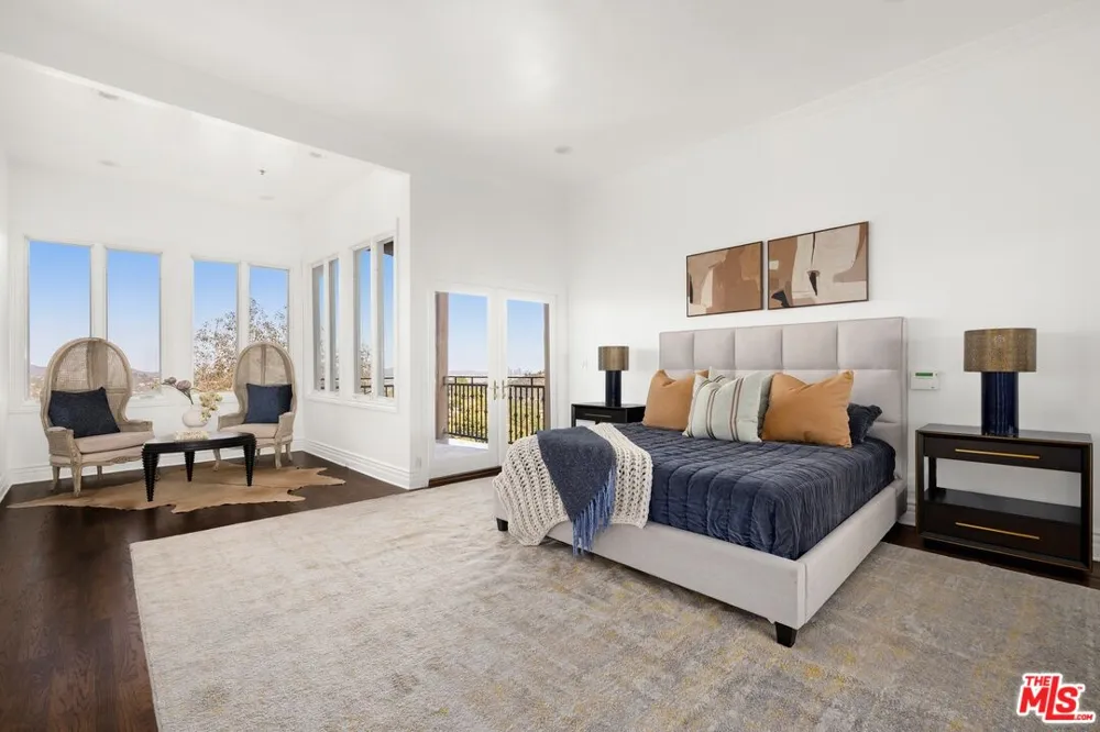2480 Briarcrest Road Los Angeles, CA 90210