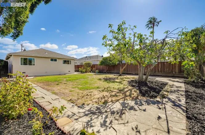 21905 Betlen Way Castro Valley, CA 94546