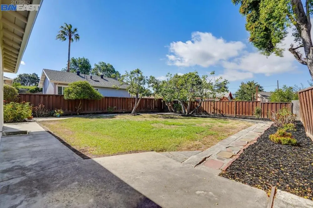 21905 Betlen Way Castro Valley, CA 94546