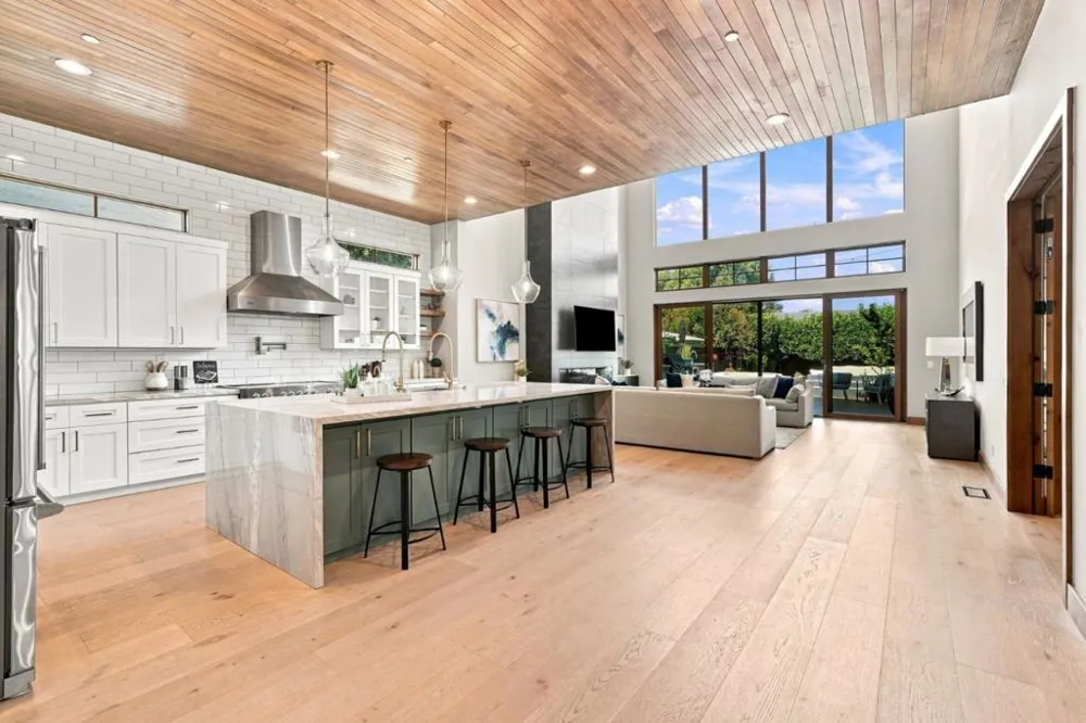 1015 Willow Glen Way San Jose, CA 95125