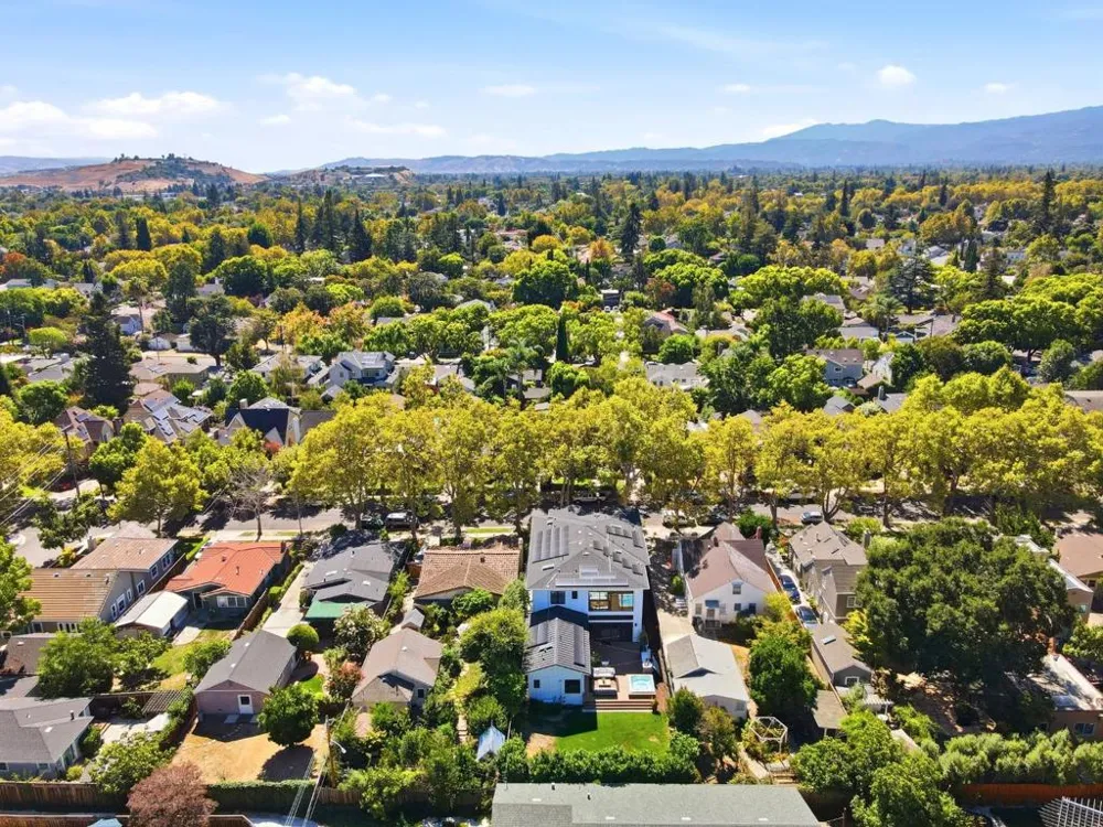 1015 Willow Glen Way San Jose, CA 95125