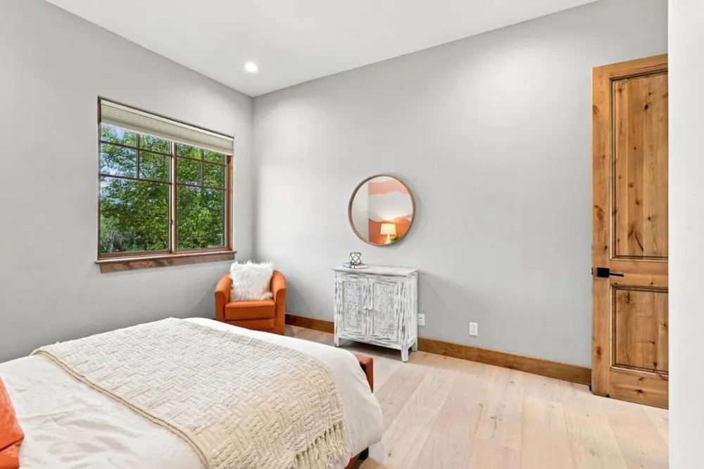 1015 Willow Glen Way San Jose, CA 95125