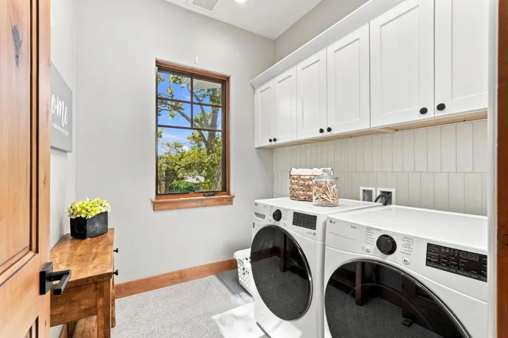 1015 Willow Glen Way San Jose, CA 95125