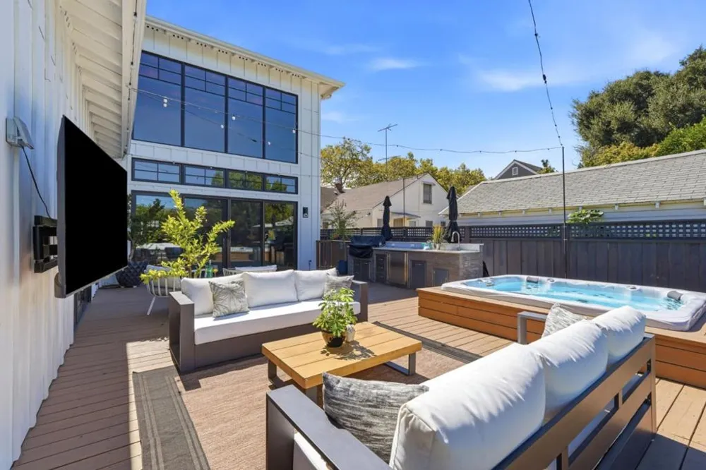 1015 Willow Glen Way San Jose, CA 95125