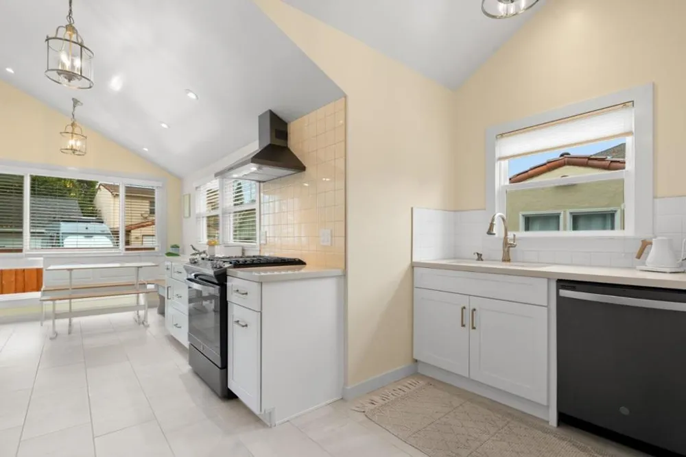 922 Mission Street Santa Cruz, CA 95060