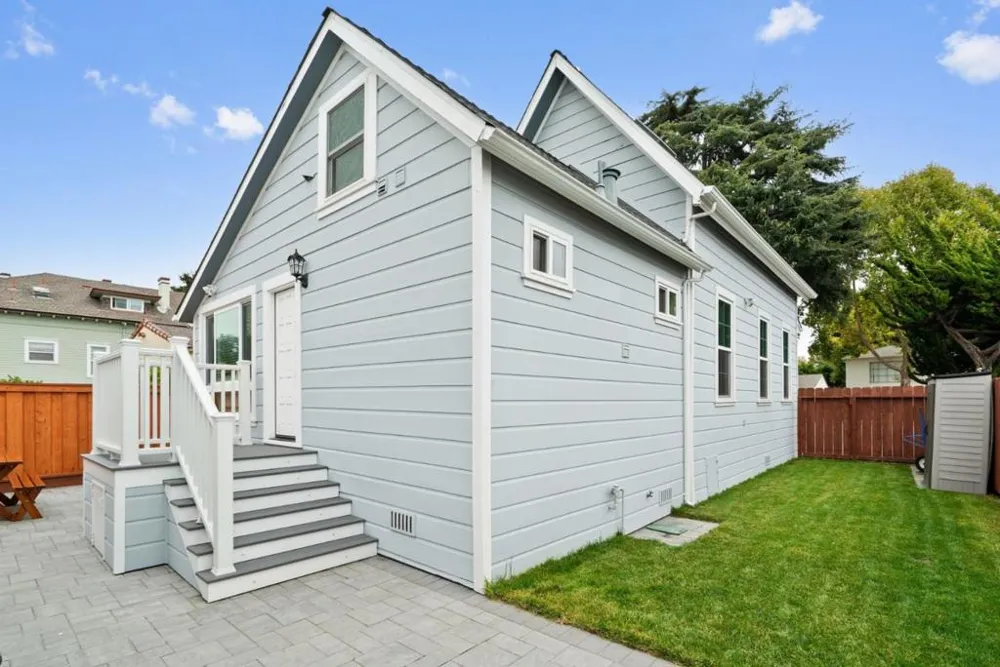 922 Mission Street Santa Cruz, CA 95060