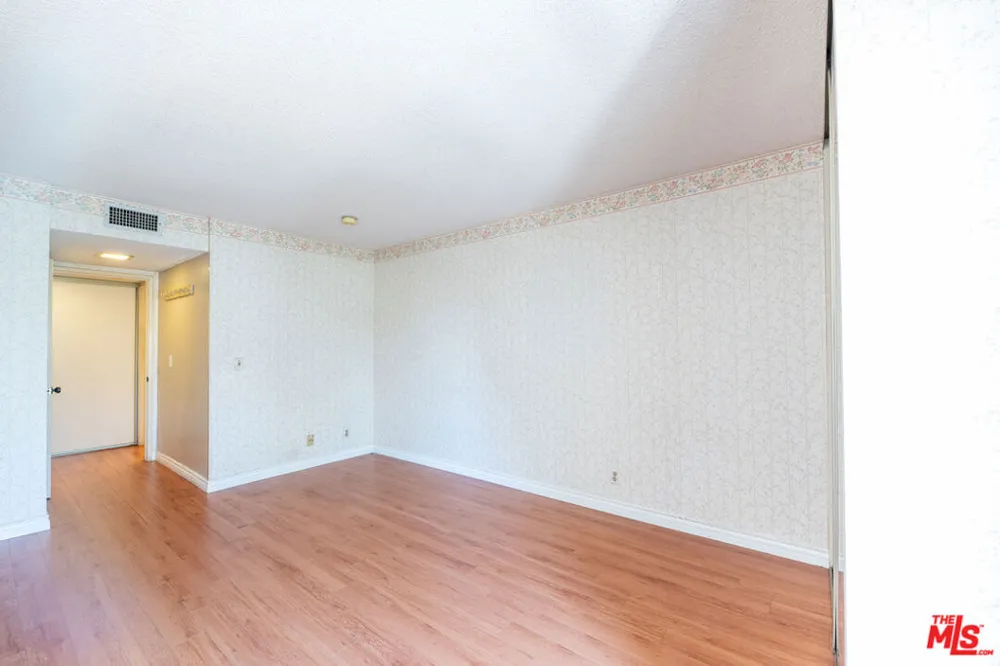 4210 Via Arbolada #220 Los Angeles, CA 90042
