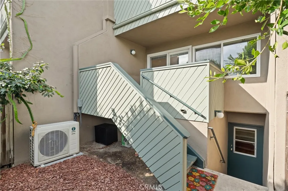 1112 Beryl St. #7 Redondo Beach, CA 90277