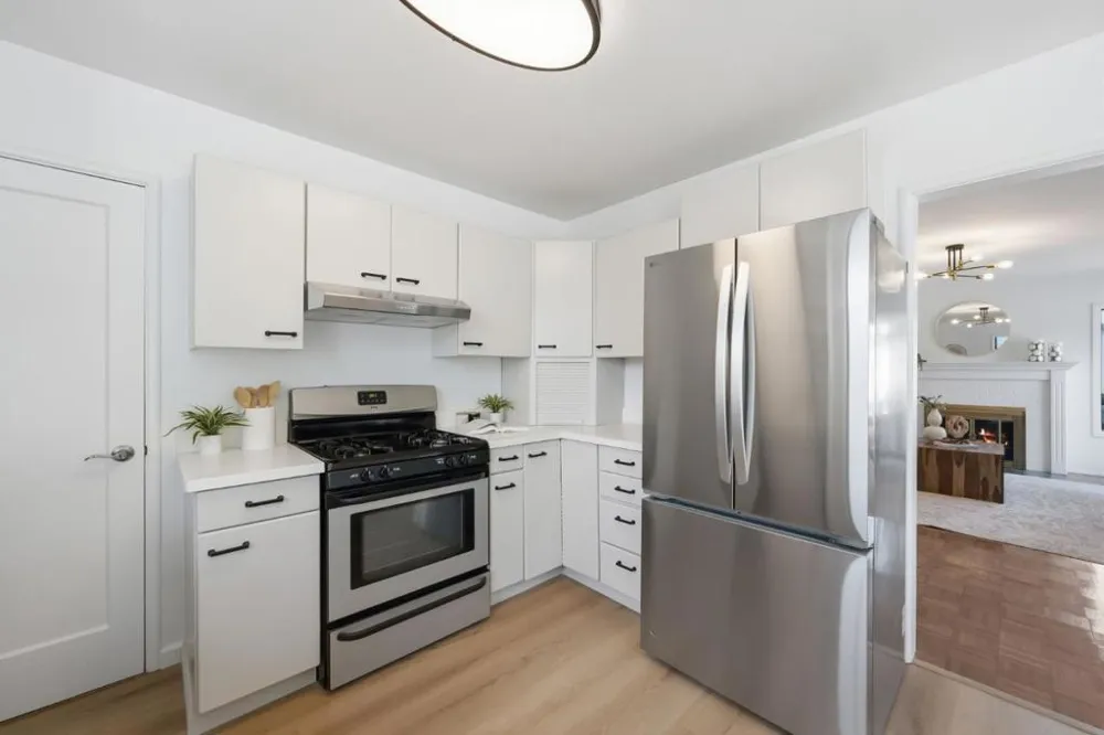 114 E Hillsdale Boulevard San Mateo, CA 94403