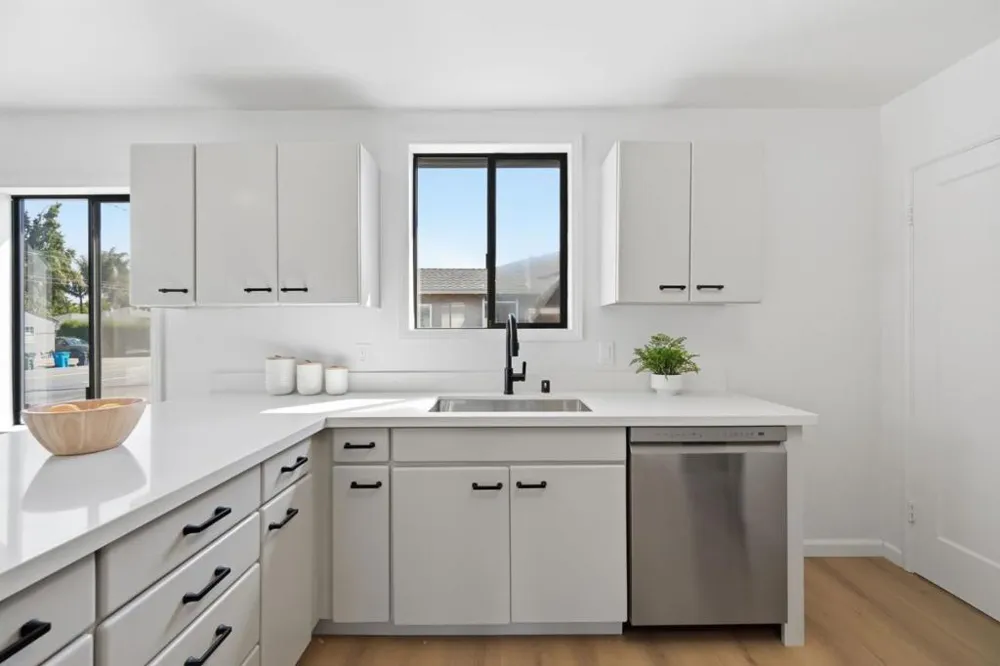 114 E Hillsdale Boulevard San Mateo, CA 94403