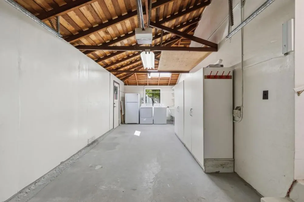 114 E Hillsdale Boulevard San Mateo, CA 94403