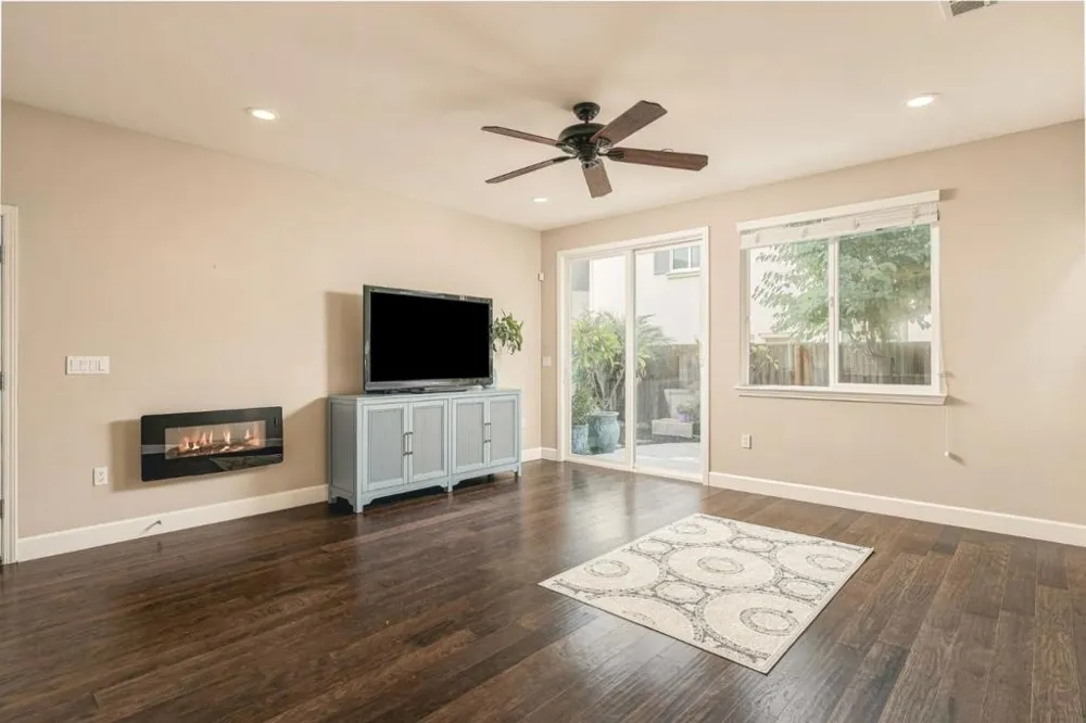 7716 Oregano Way Gilroy, CA 95020