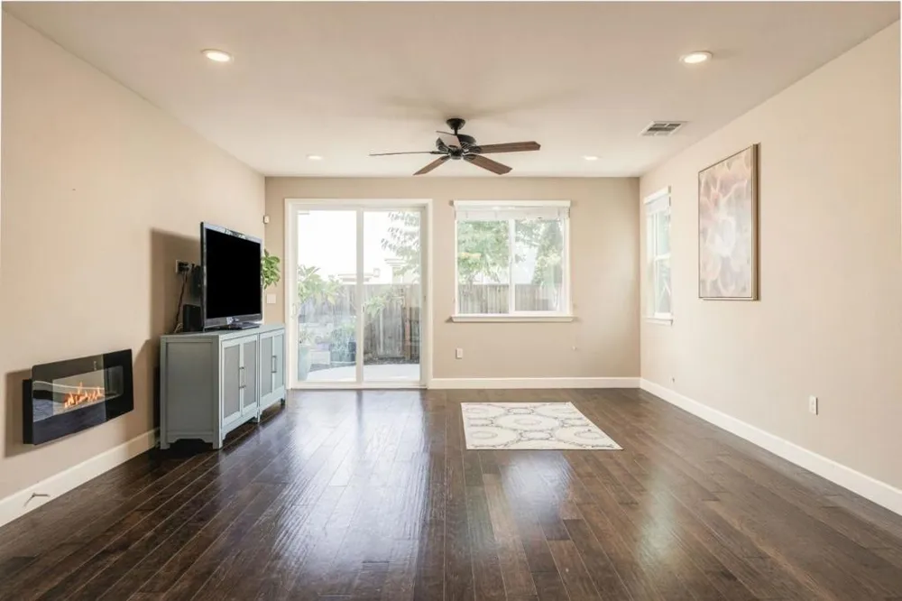 7716 Oregano Way Gilroy, CA 95020