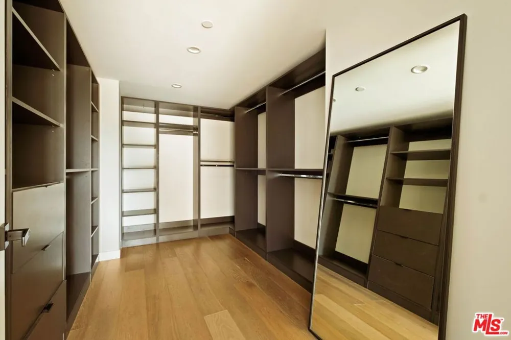 1017 Croft #PH01 Los Angeles, CA 90069