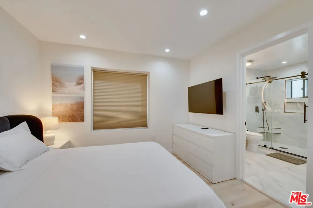 918 San Vicente Boulevard #C West Hollywood, CA 90069