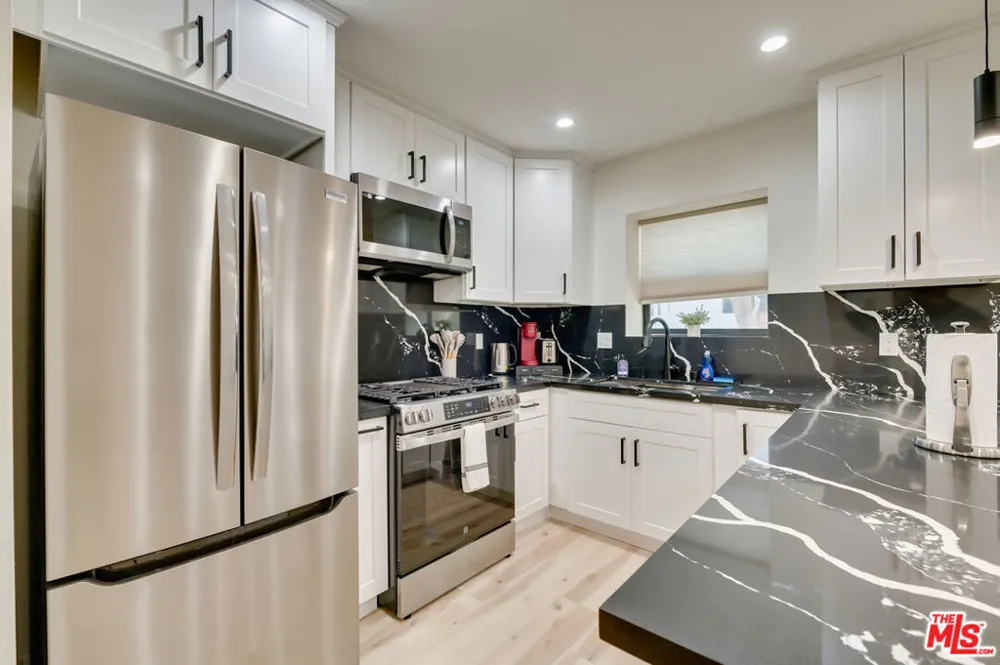 918 San Vicente Boulevard #C West Hollywood, CA 90069
