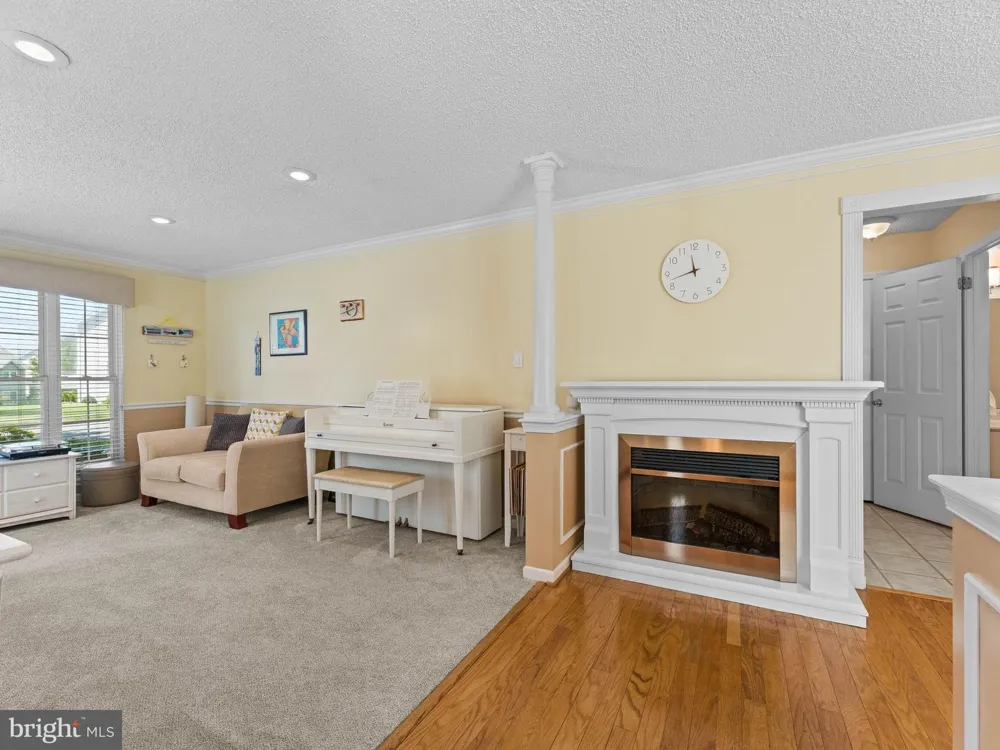 34 LA COSTA DRIVE Blackwood, NJ 08012