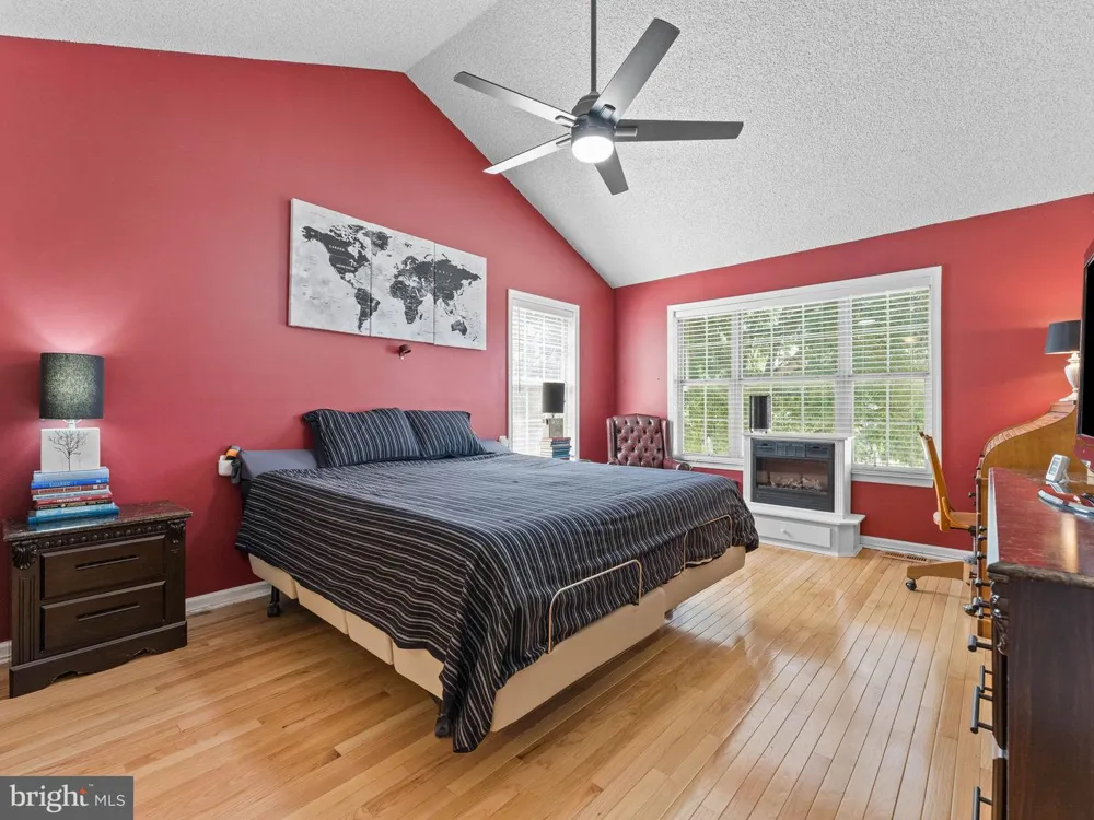 34 LA COSTA DRIVE Blackwood, NJ 08012
