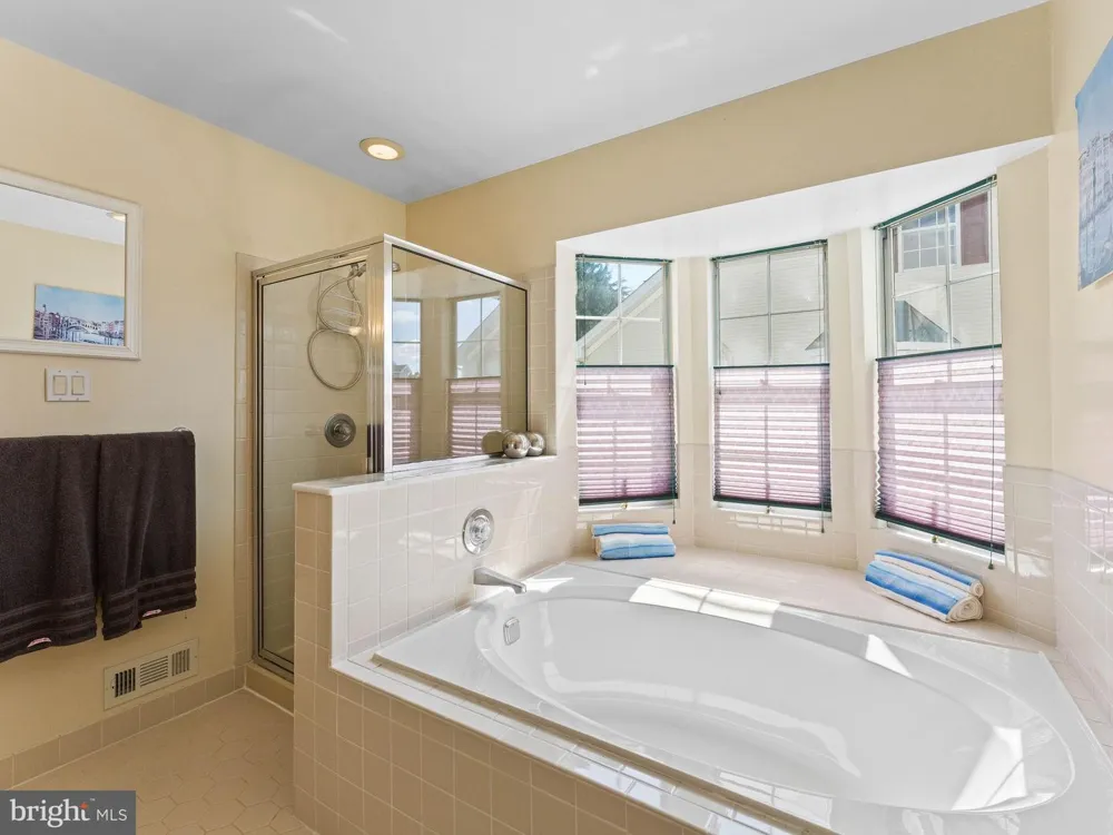 34 LA COSTA DRIVE Blackwood, NJ 08012