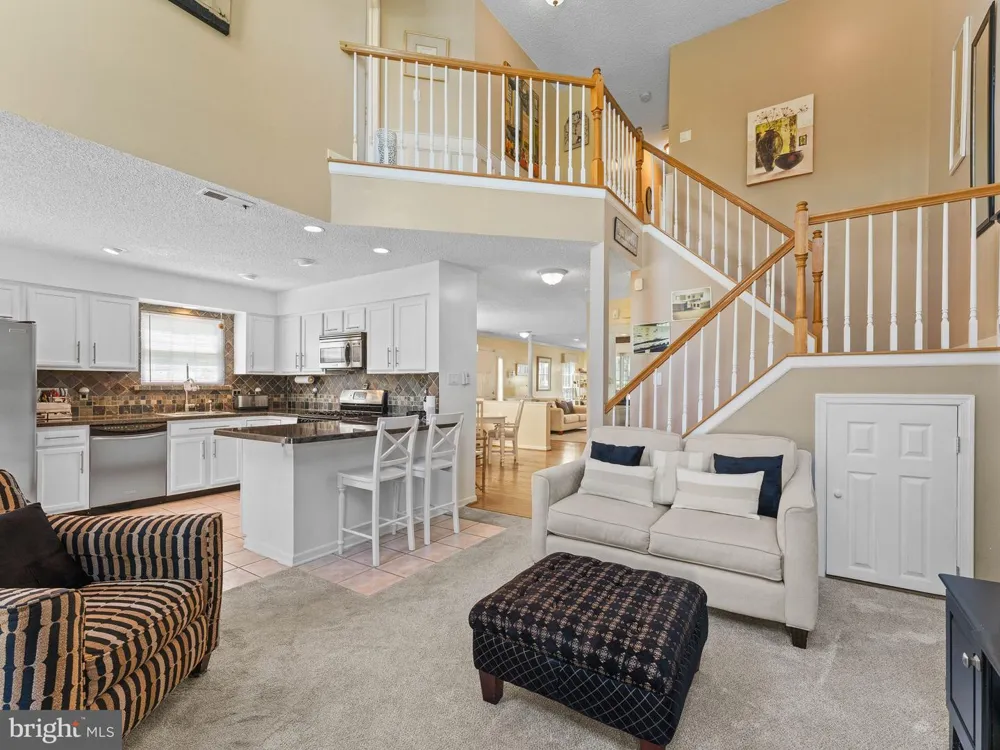 34 LA COSTA DRIVE Blackwood, NJ 08012