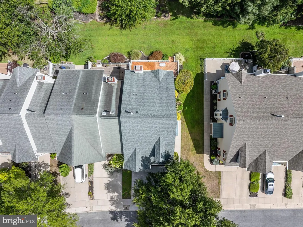 34 LA COSTA DRIVE Blackwood, NJ 08012