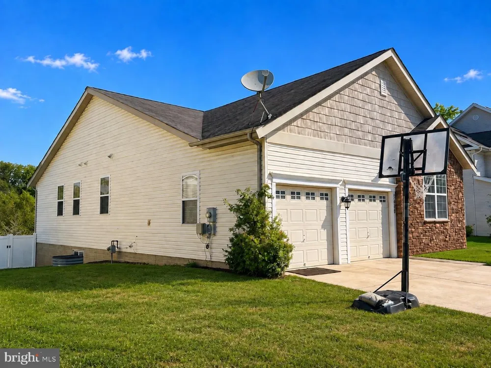 2860 BRUNSTON CASTLE LANE Waldorf, MD 20601