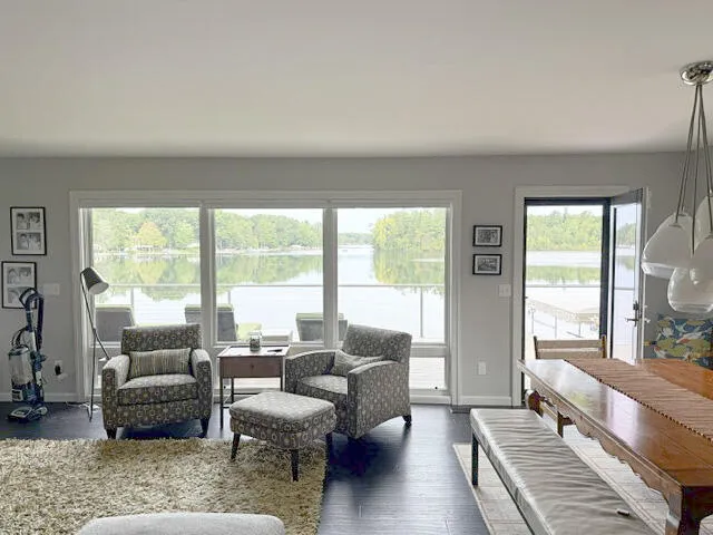 8551 Wood Street Mecosta, MI 49332
