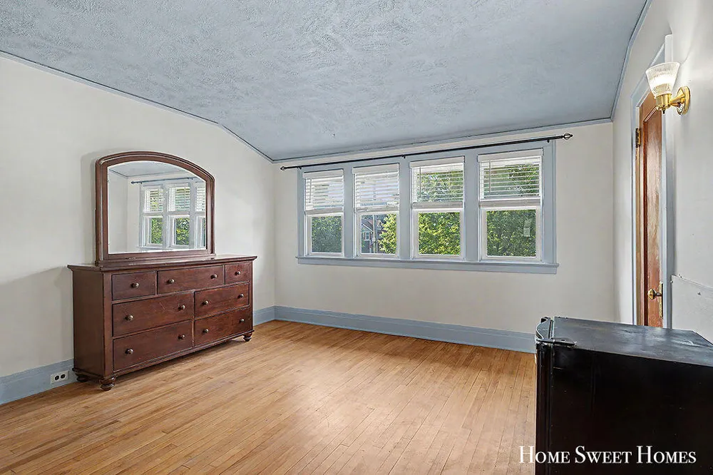 1259 Sherman Street SE Grand Rapids, MI 49506