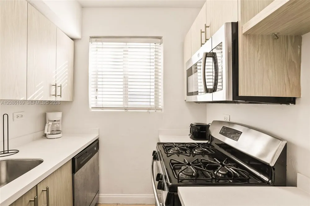 7340 Harding Ave #17 Miami Beach, FL 33141
