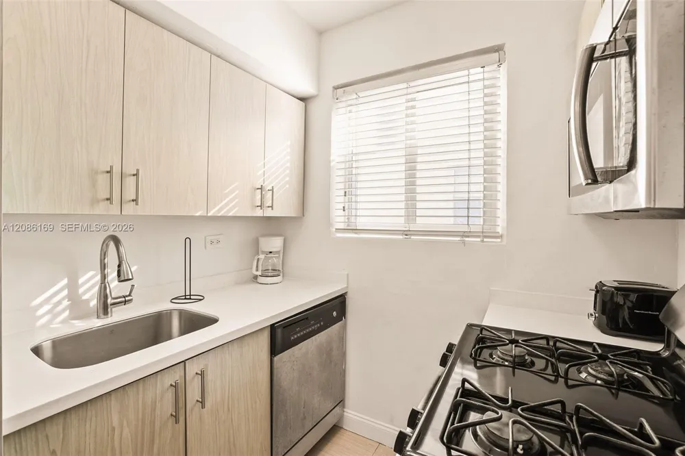 7340 Harding Ave #17 Miami Beach, FL 33141