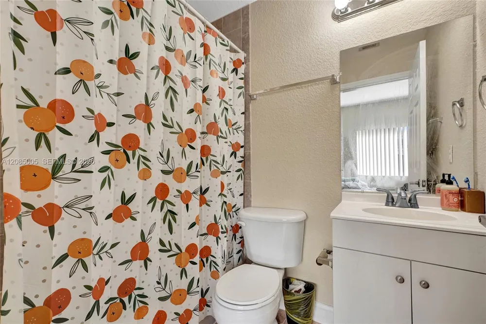 7985 NW 8th St #104A Miami, FL 33126