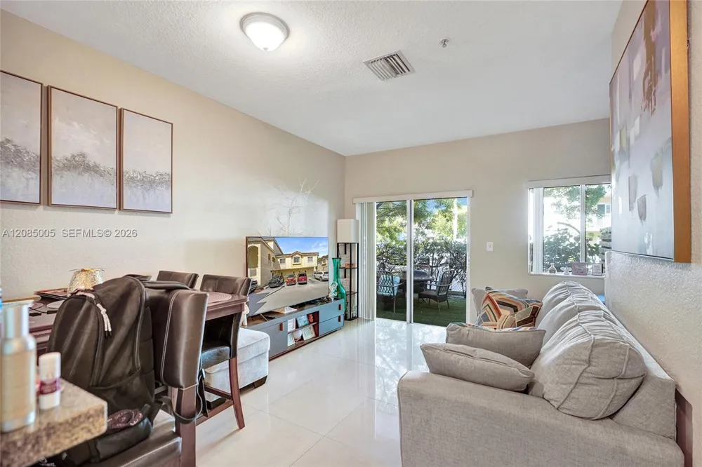 7985 NW 8th St #104A Miami, FL 33126