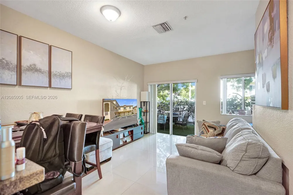7985 NW 8th St #104A Miami, FL 33126