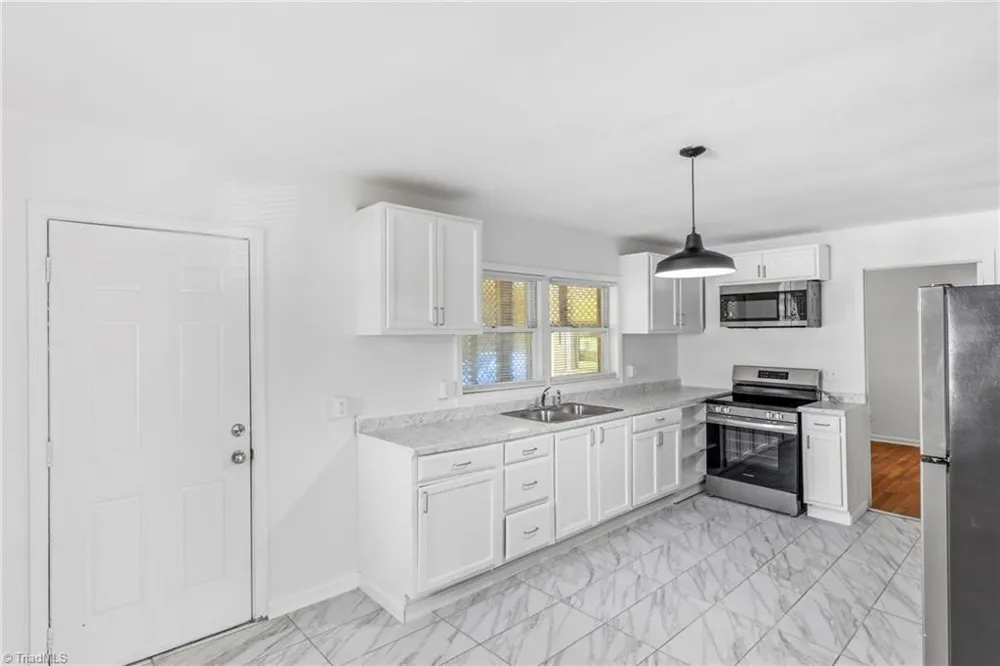 2220 Bradley Street Greensboro, NC 27406