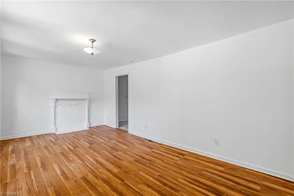 2220 Bradley Street Greensboro, NC 27406